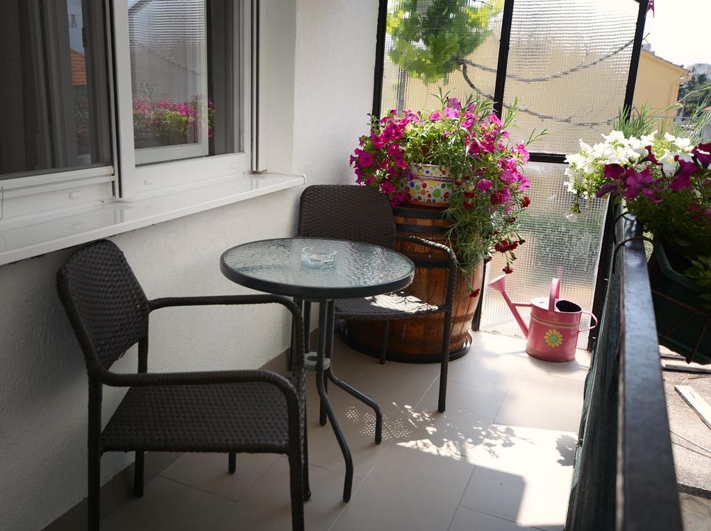 Apartment Davor Zara Esterno foto
